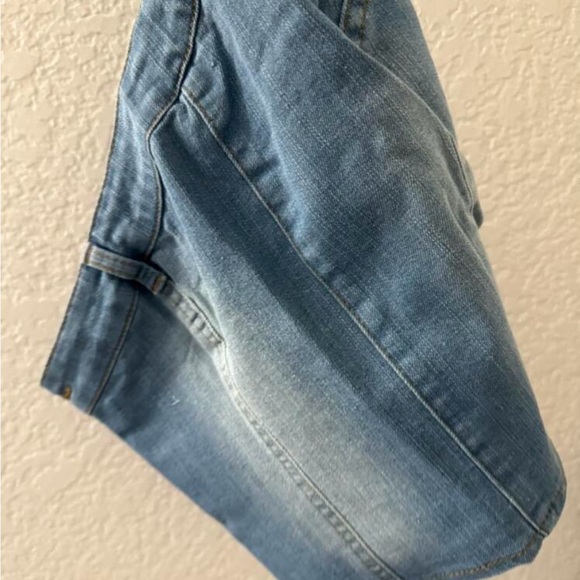 Light Wash One Shoulder Denim Top - Picture 7 of 7